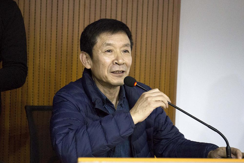 为了让同学们了解更多的修复技艺与修复的传承脉络,刘国胜老师和崔