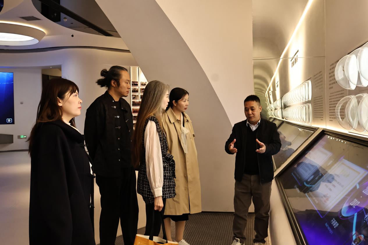 图片2.png 图片2.png